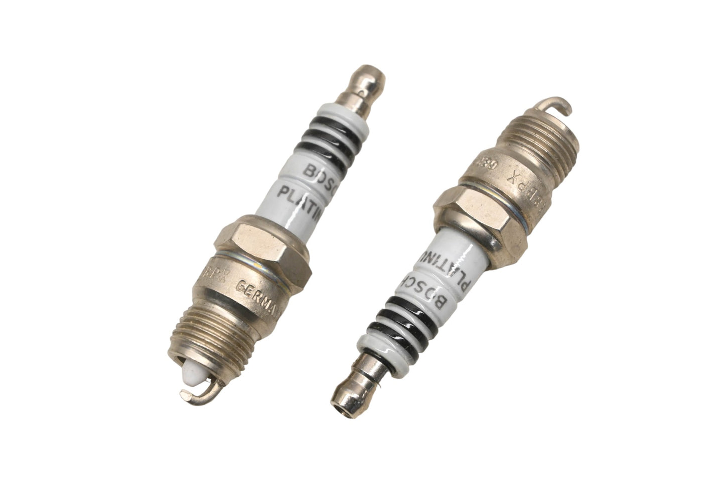 Bosch HR8BPX Platinum Spark Plugs Qty 2 NOS