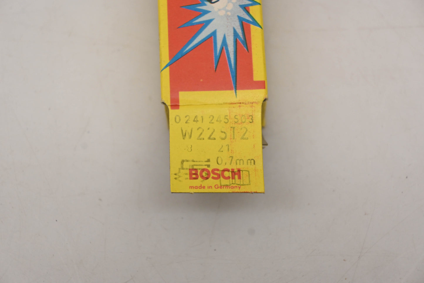 Bosch W225T2 Spark Plug NOS