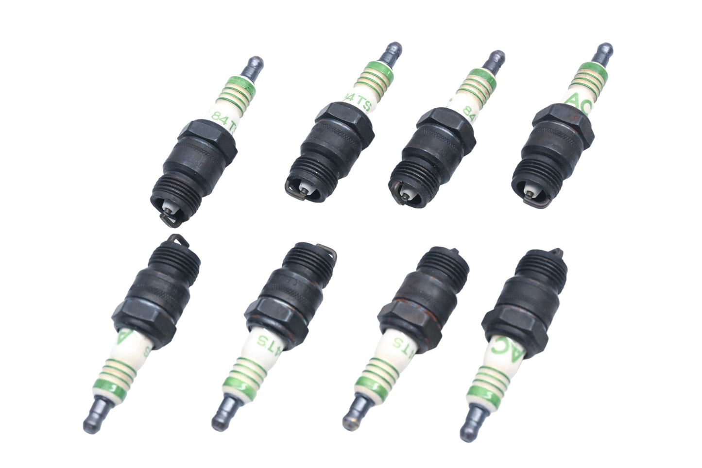 AC 84TS, 5612150 Spark Plugs Qty 8 NOS