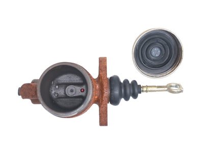 EIS E44517, C6AZ-2140D Brakle Master Cylinder Assembly NOS