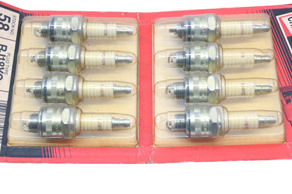 Champion RJ18YC Copper Plus Spark Plugs Qty 8 NOS