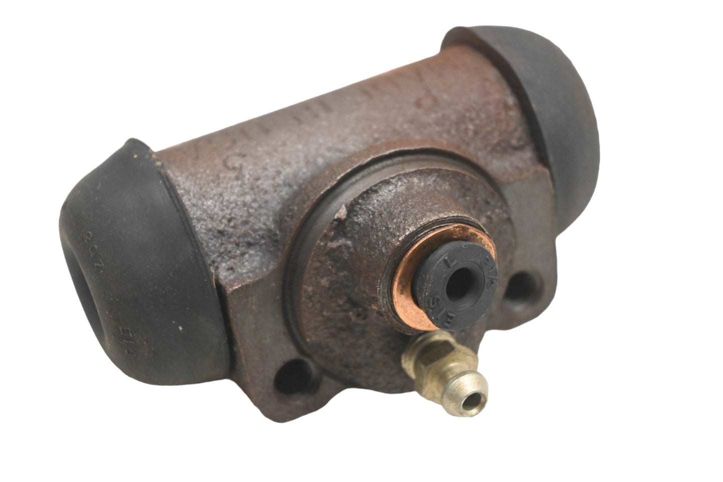 EIS EW18008, EIS561 Front Wheel Cylinder E-Series Assembly NOS