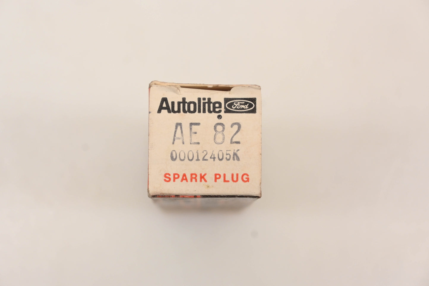 Auto-Lite AE82 Spark Plugs Qty 4 NOS