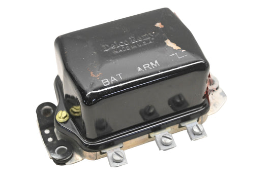 Delco Remy F-605, 1972070 Generator Voltage Regulator NOS