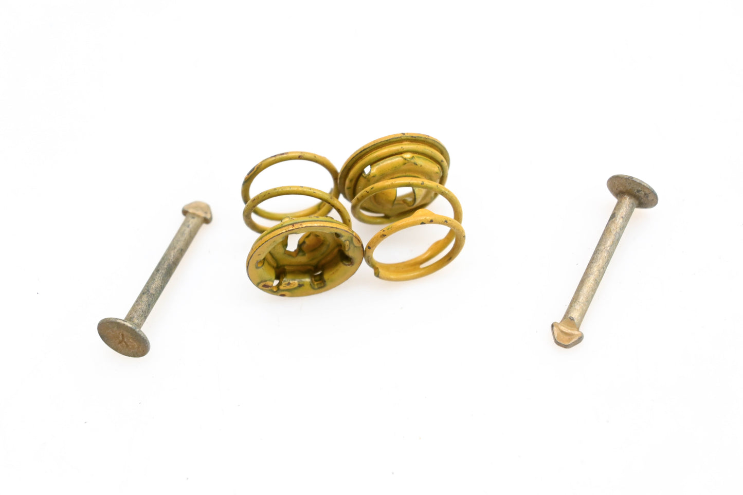 Delco 18002769, 179-886, 10151 Brake Hold Down Spring Kit NOS