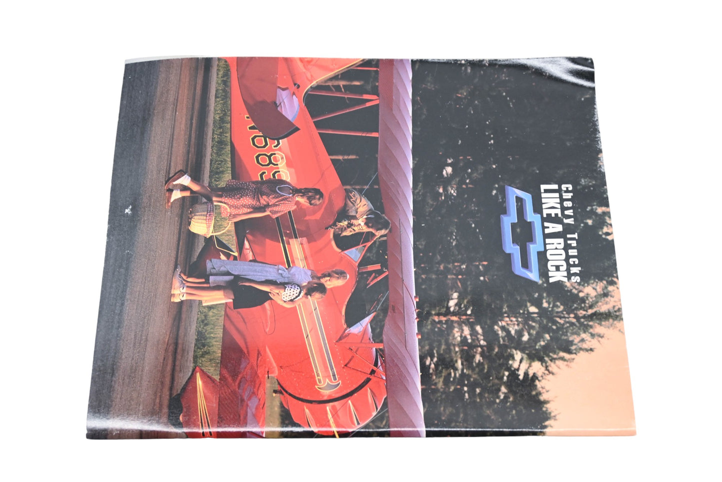 General Motors 5337 1994 Chevy Sports Utilities Sales Brochure