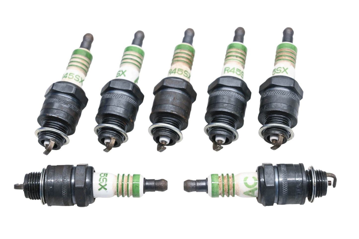 General Motors R45SX AC Spark Plugs Qty 7 NOS