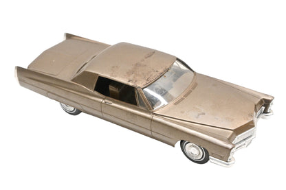 Johan ZL028-27 1968 Cadillac Deville Coupe 1:25 Dealer Promo Model Car