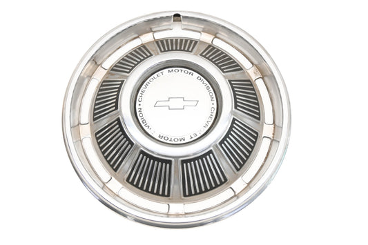 General Motors ZZ006-17 Chevrolet Motor Division 14" Hub Cap