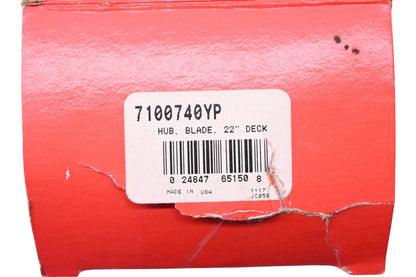 New OEM Briggs & Stratton 7100740YP 22" Deck Blade Hub NOS