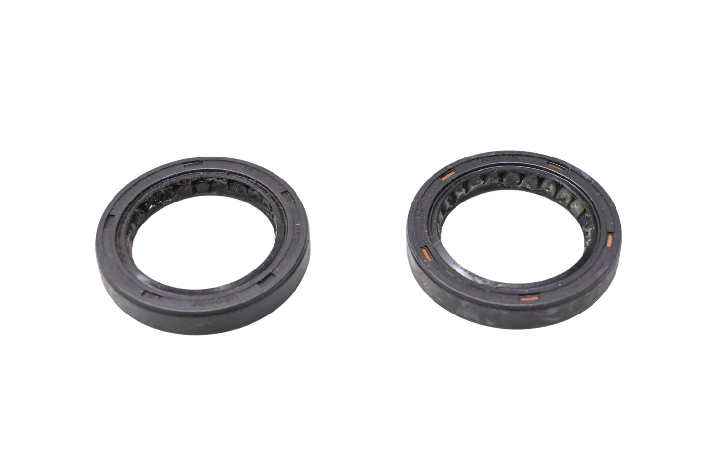 NOK UE0631E Oil Seals Qty 2 NOS
