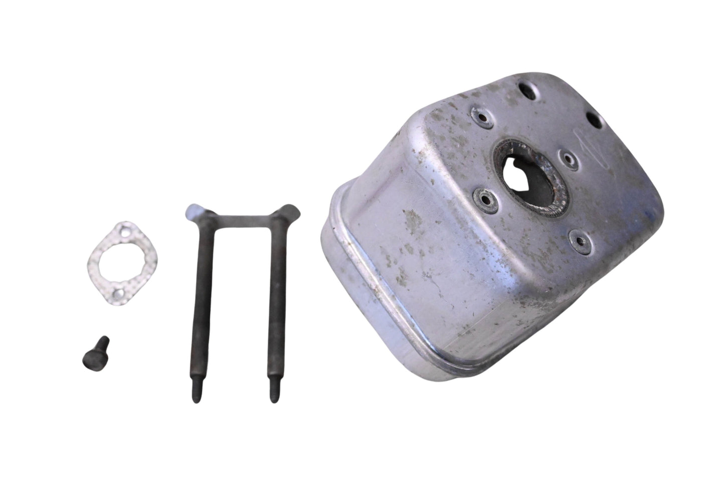 New OEM Briggs & Stratton 494221 Muffler Assembly Kit NOS