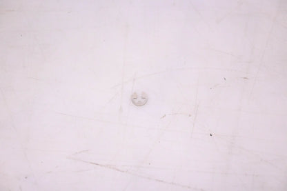 New OEM Yamaha 3TJ-14159-40-00 Carburetor Needle Clip NOS