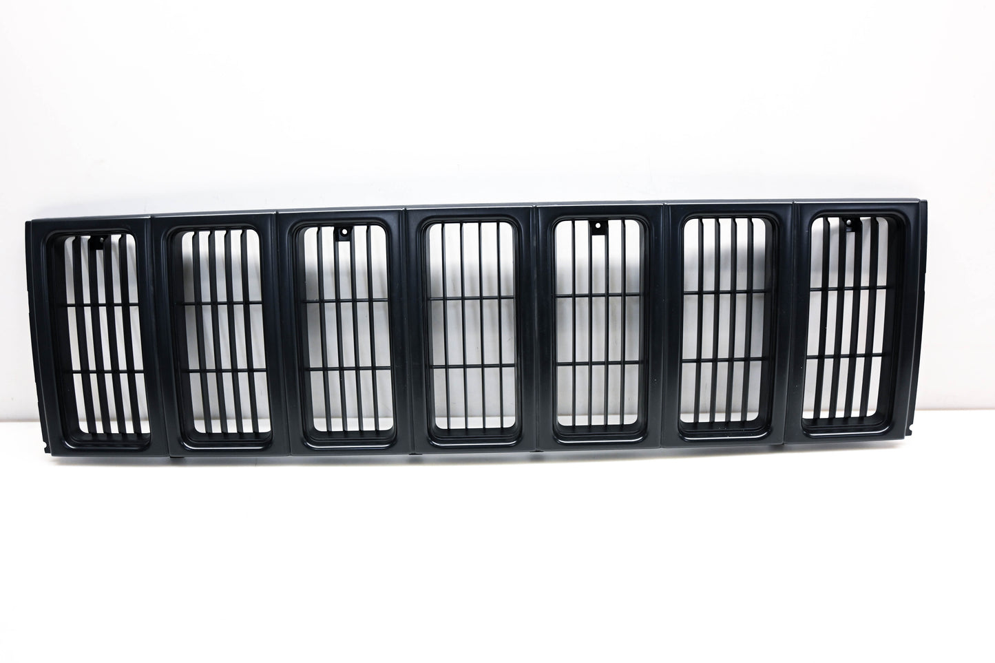 Jeep 55055150, 55156028AA Black Front Grill NOS