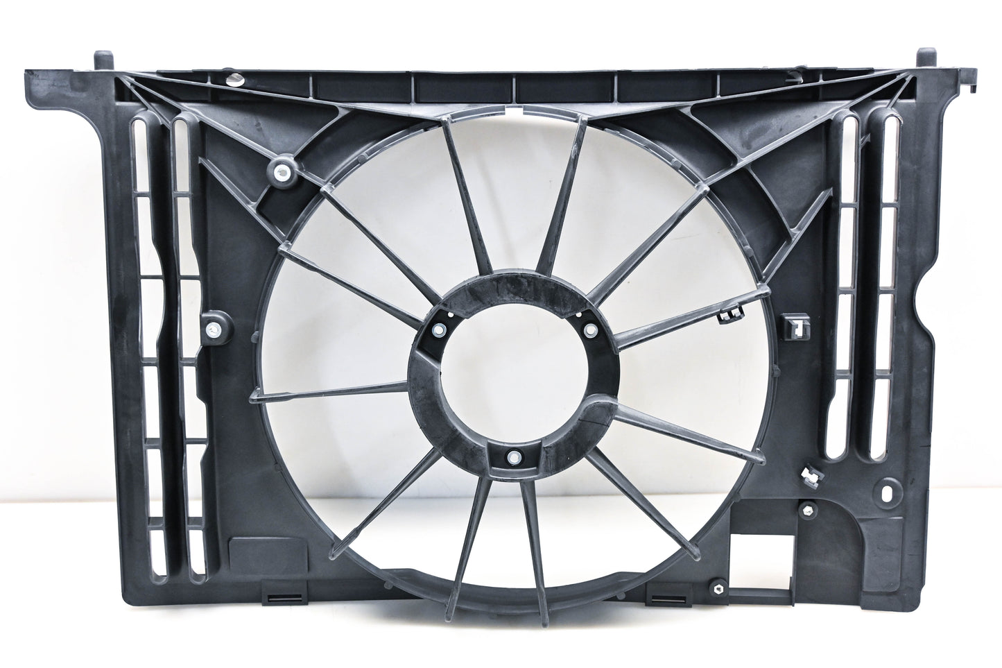 New OEM Toyota 16711-0T040 Cooling Fan Shroud NOS