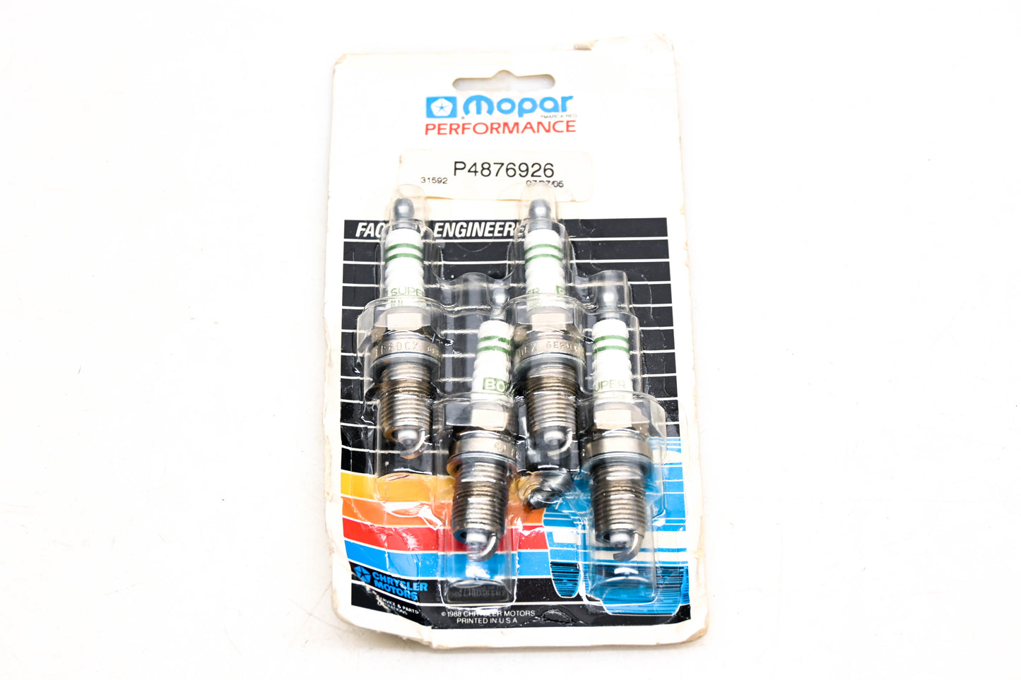 Mopar P4876926 Bosch Sparkplugs NOS