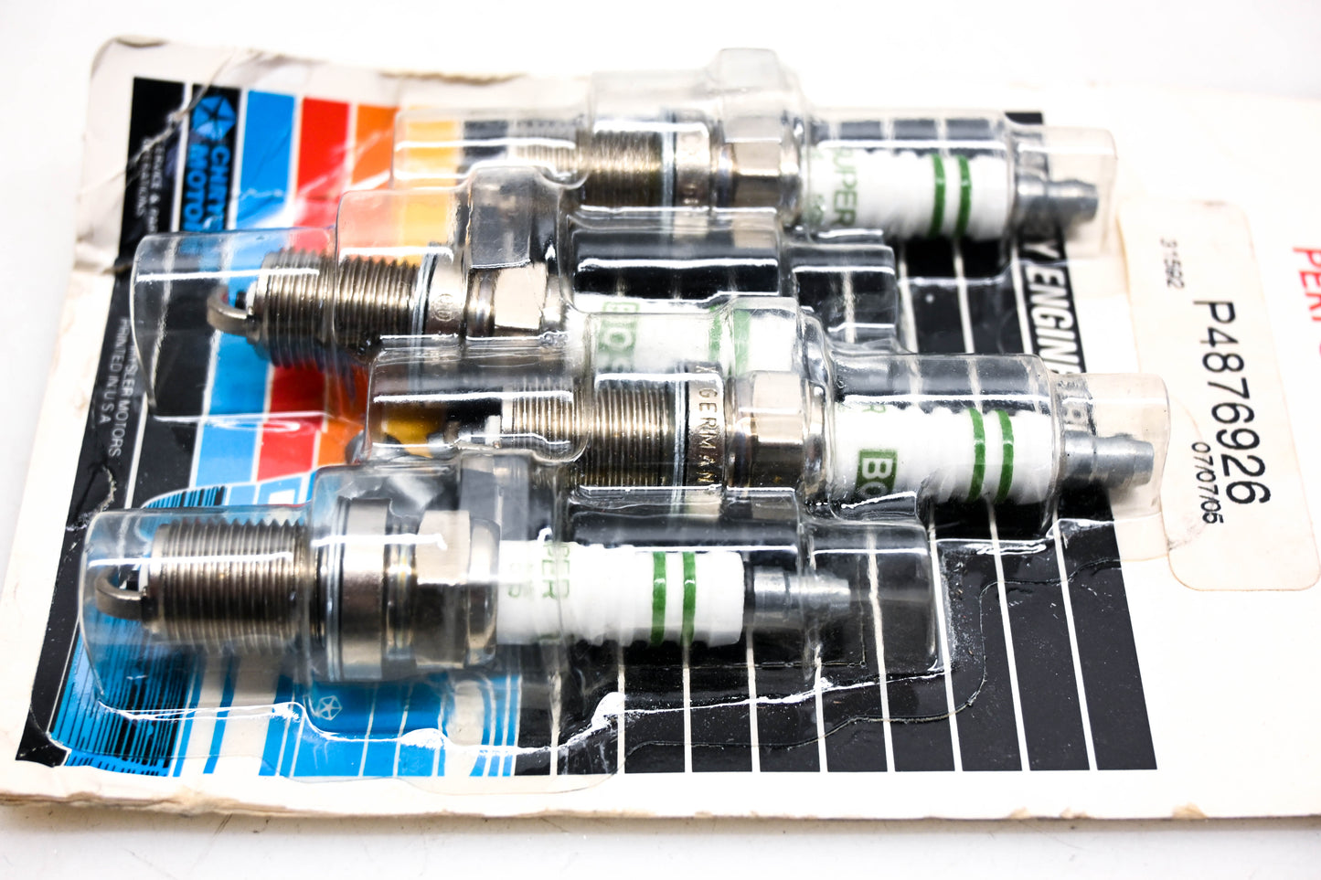 Mopar P4876926 Bosch Sparkplugs NOS