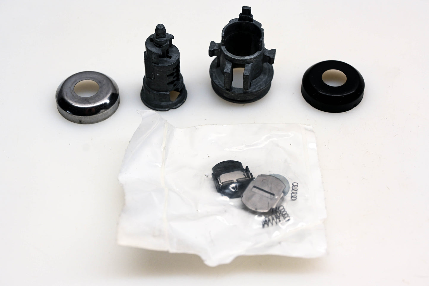 Mopar 04723484 Lock Cylinder Kit NOS