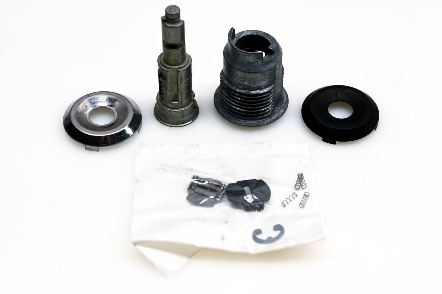 Mopar 04723489 Lock Cylinder Kit NOS