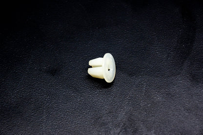 New OEM Yamaha 90338-08226-00 Special Shape Plug NOS