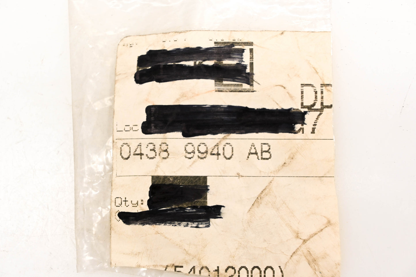 Mopar 04389940AB, 4389940AB Molding Clip NOS