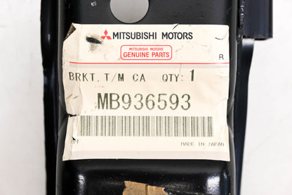 Mitsubishi MB936593 Transmission Case Mount Bracket NOS