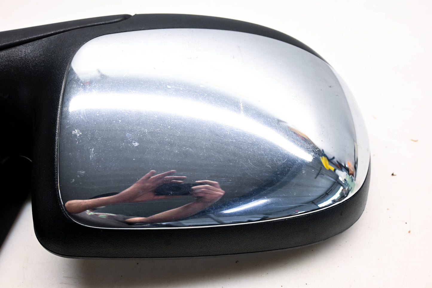 GMC 21-05700-000 Right Side Mirror Assembly NOS