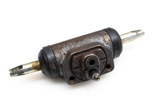 Mopar 04313493, 4313493 Wheel Brake Cylinder NOS