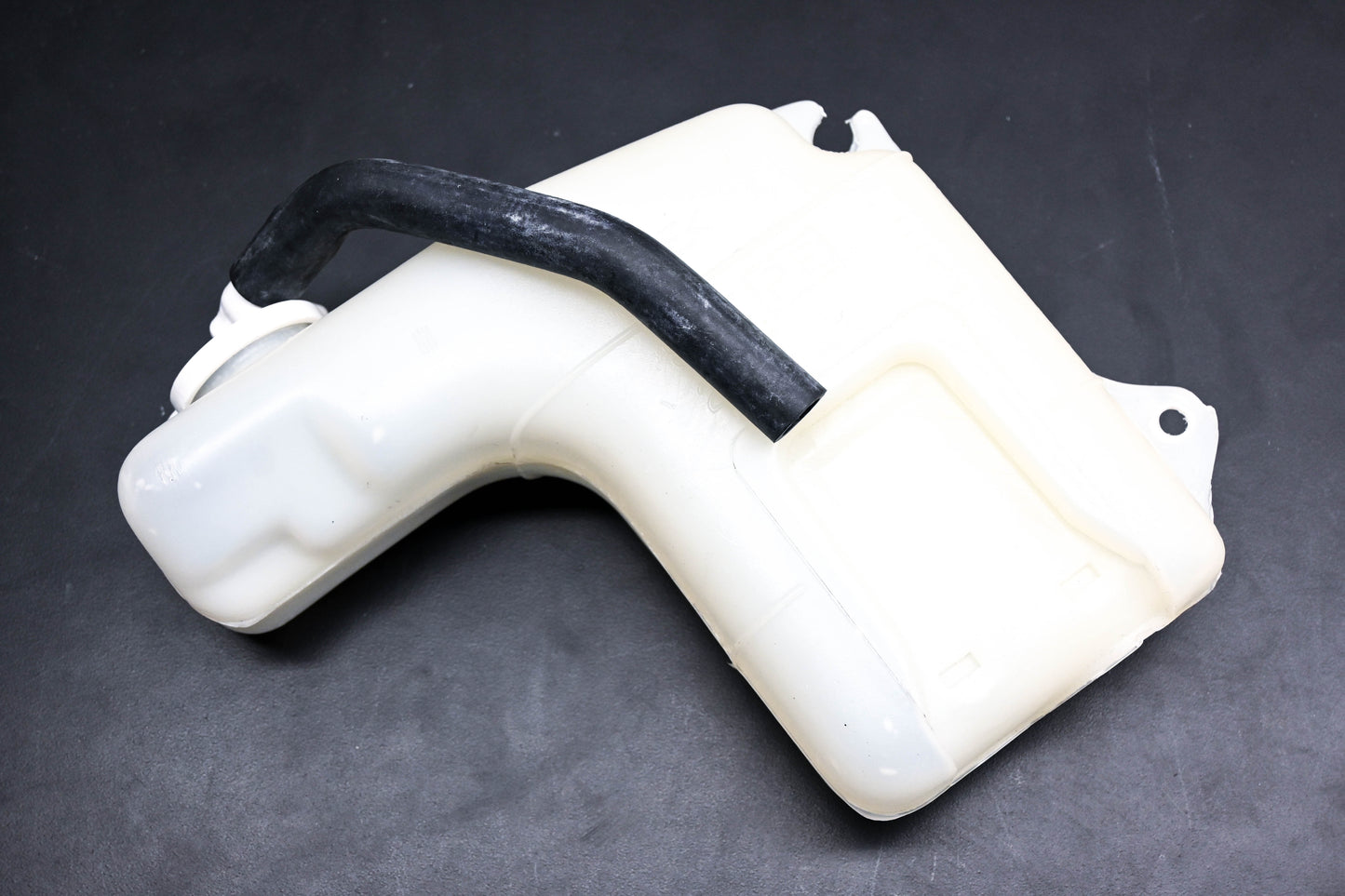 Mitsubishi MB957770 Coolant Reservoir NOS