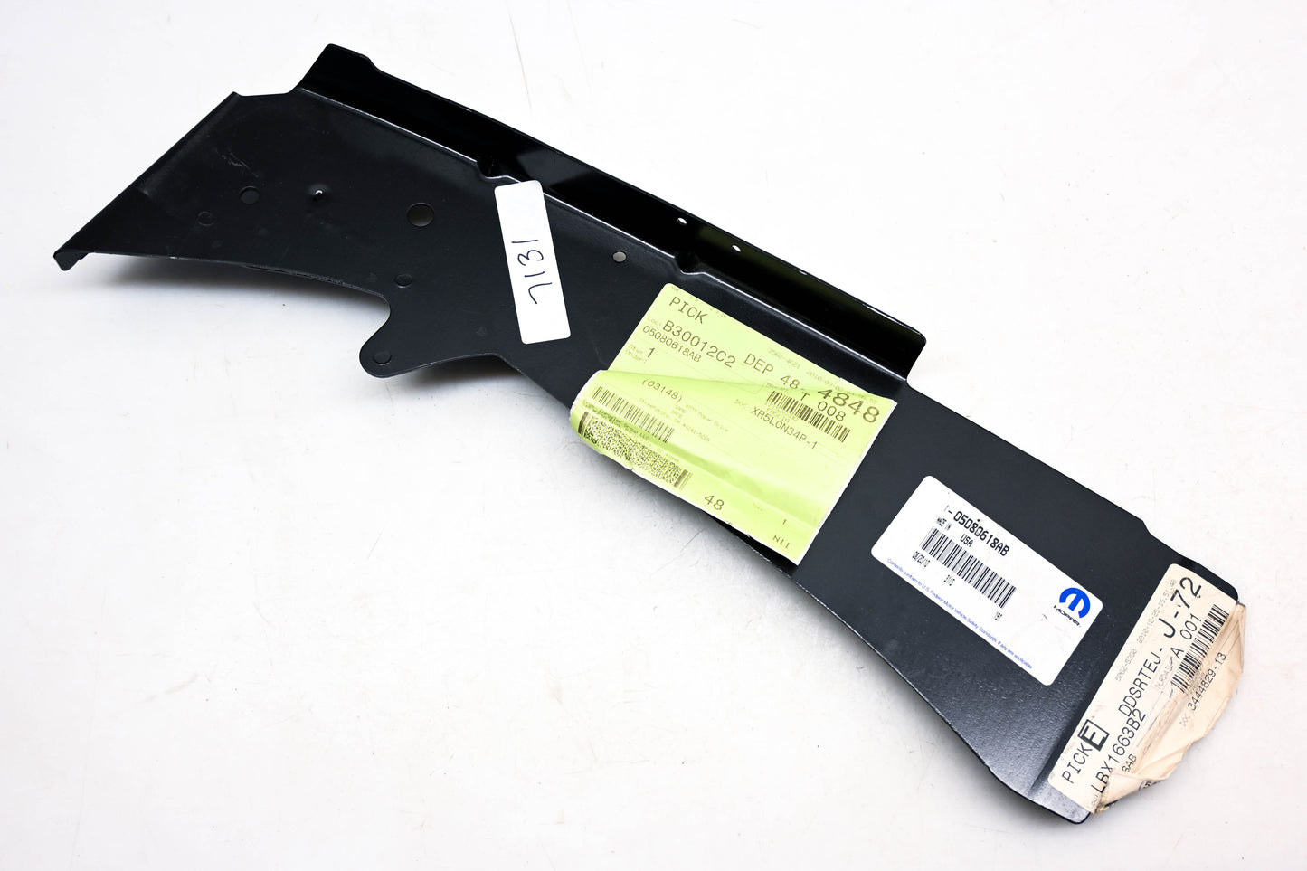 Mopar 05080618AB, 5080618AB Front Right Fender Extension NOS