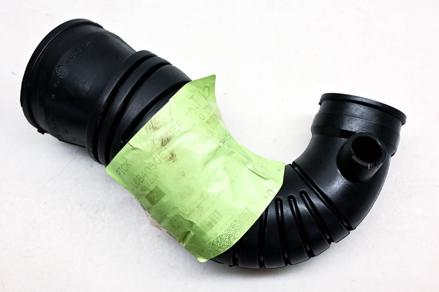 Mercedes A9015285182, 05120144AA Air Intake Hose NOS
