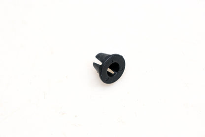 Mopar 06504072, 6504072 Tail Light Clip NOS