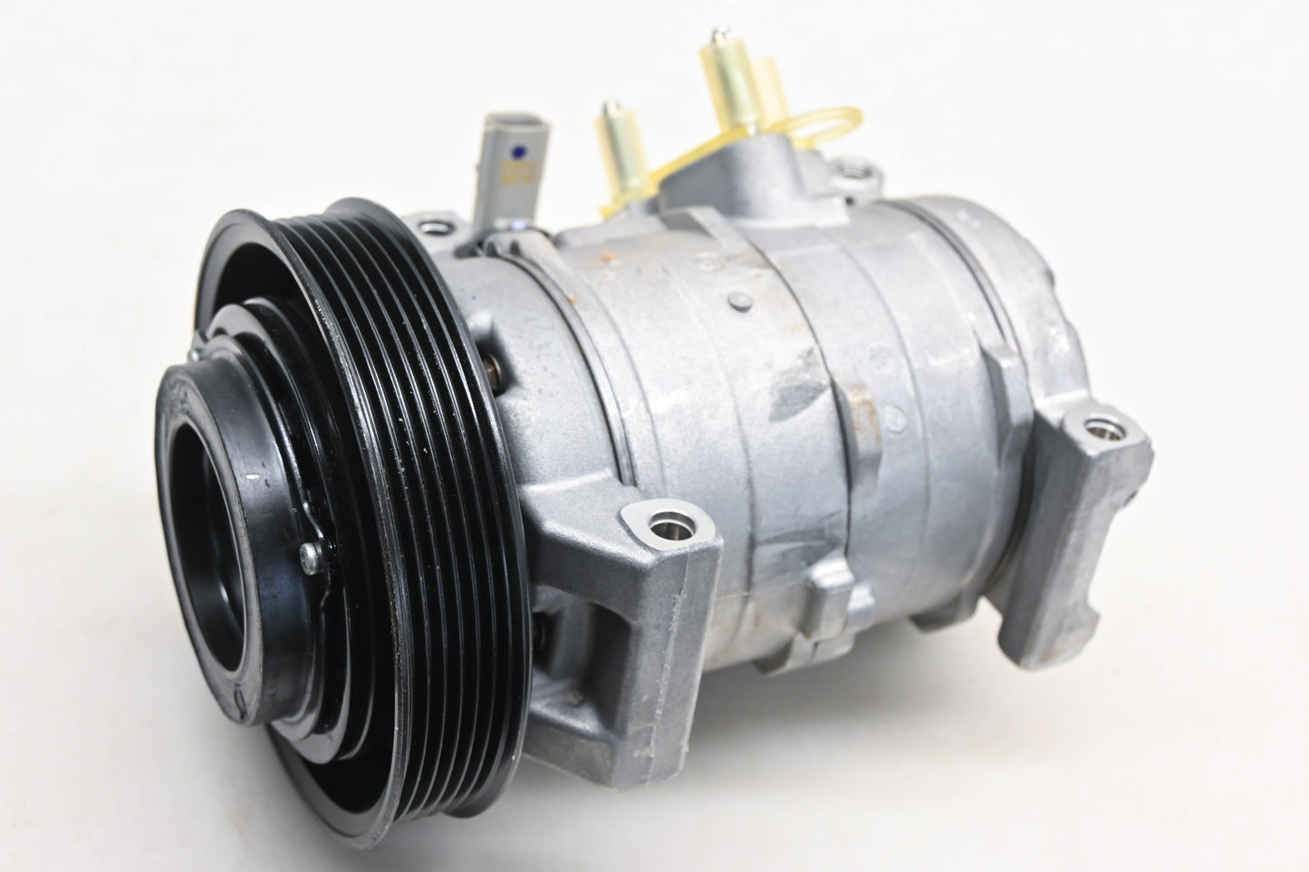 Mopar 05005498AF, 5005498AF AC Compressor w/ Clutch Pulley NOS