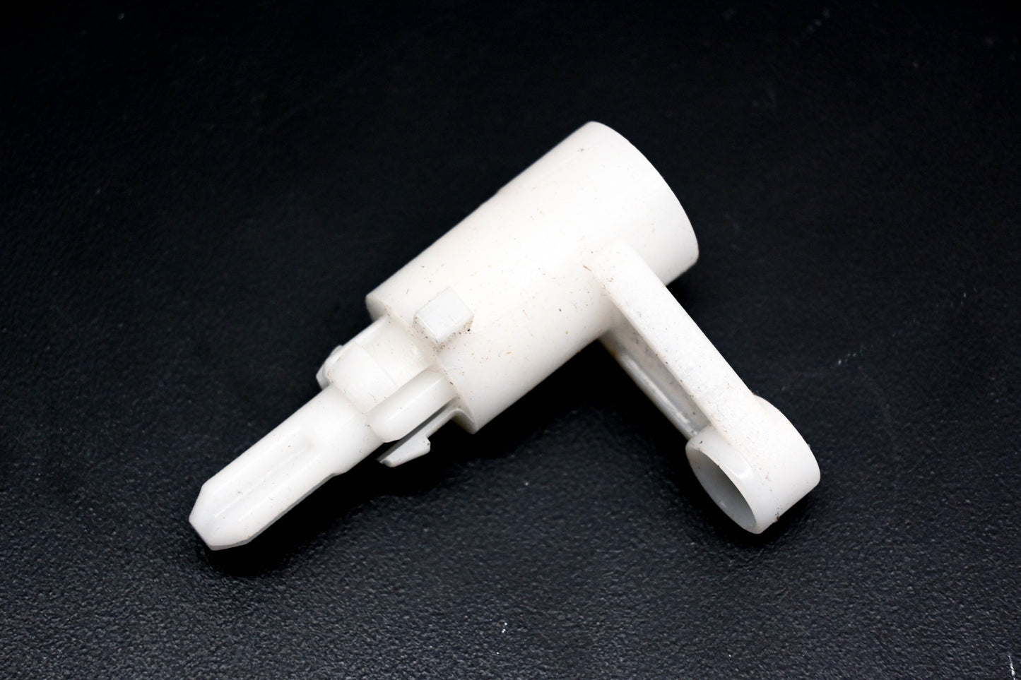 Mopar 05189140AA Motor Clip Lever NOS