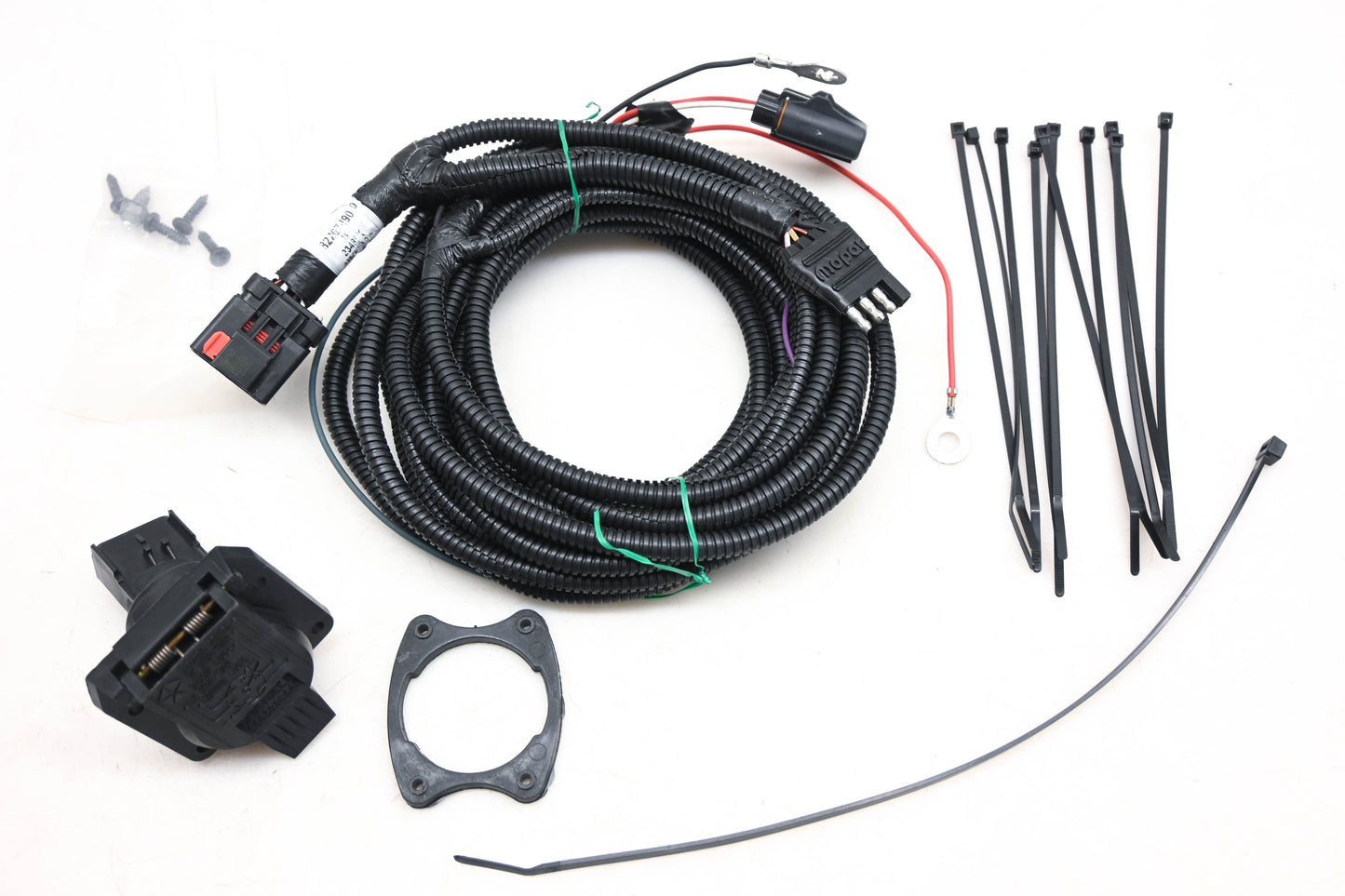 Mopar 82207253AB Trailer Tow Wiring Harness Kit NOS
