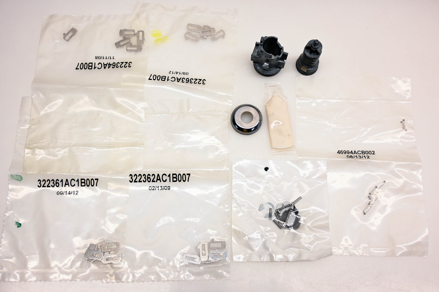 Strattec 704275 Door Lock Service Kit NOS