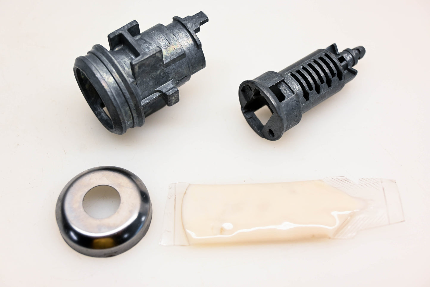 Strattec 704275 Door Lock Service Kit NOS
