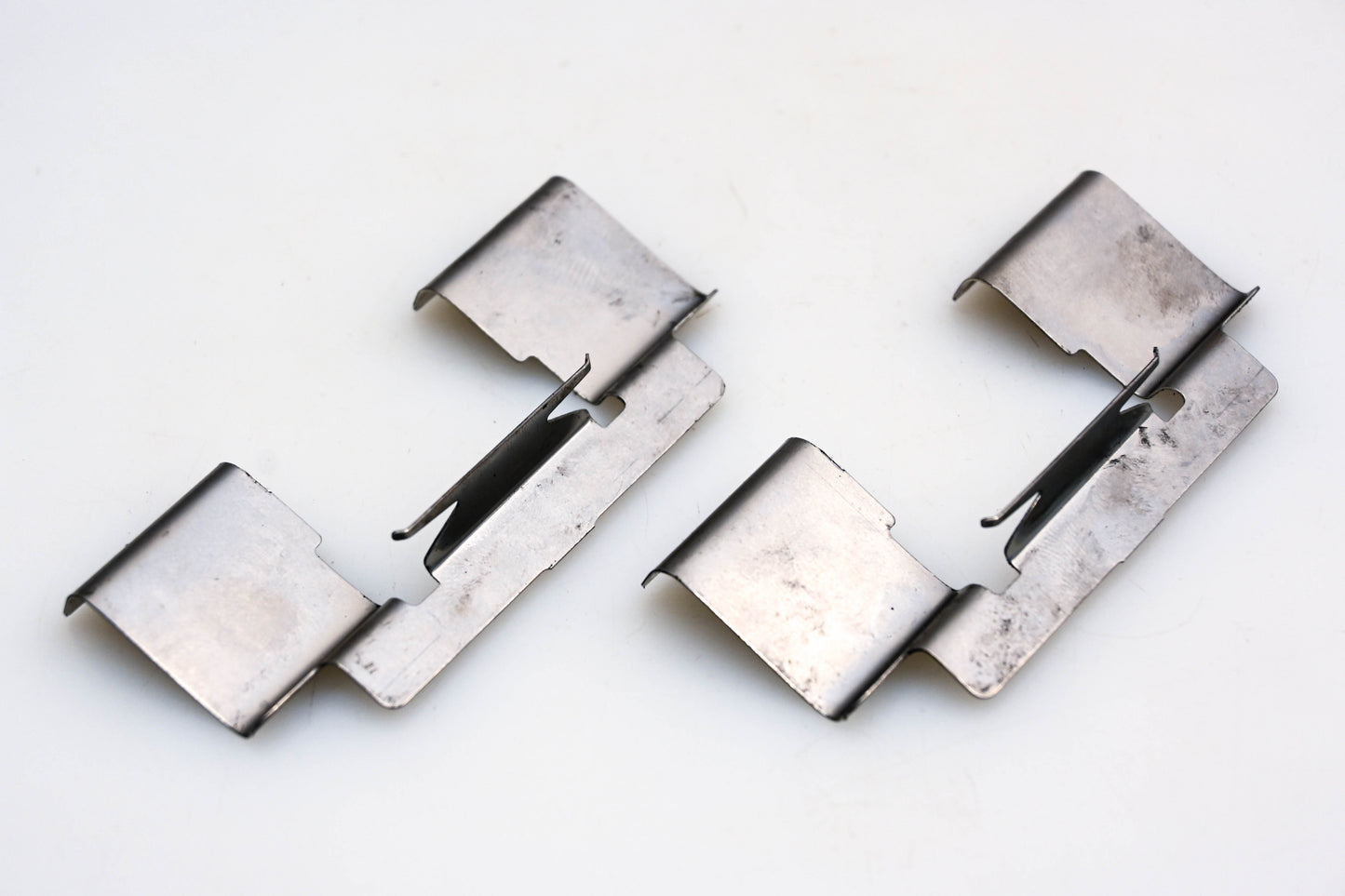 Mopar 05086363AA, 5086363AA Brake Pad Retainer Clips Qty 2 NOS