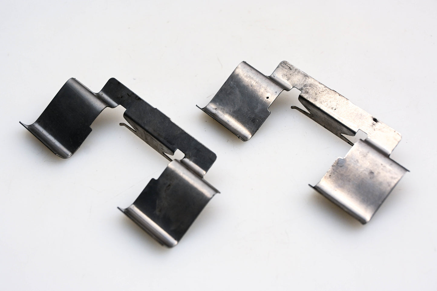 Mopar 05086363AA, 5086363AA Brake Pad Retainer Clips Qty 2 NOS