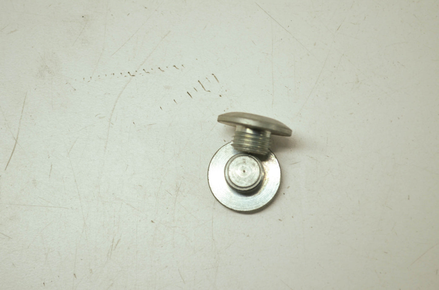 OEM Harley-Davidson 17448-71 Rocker Arm Shaft Screw Qty 2 NOS