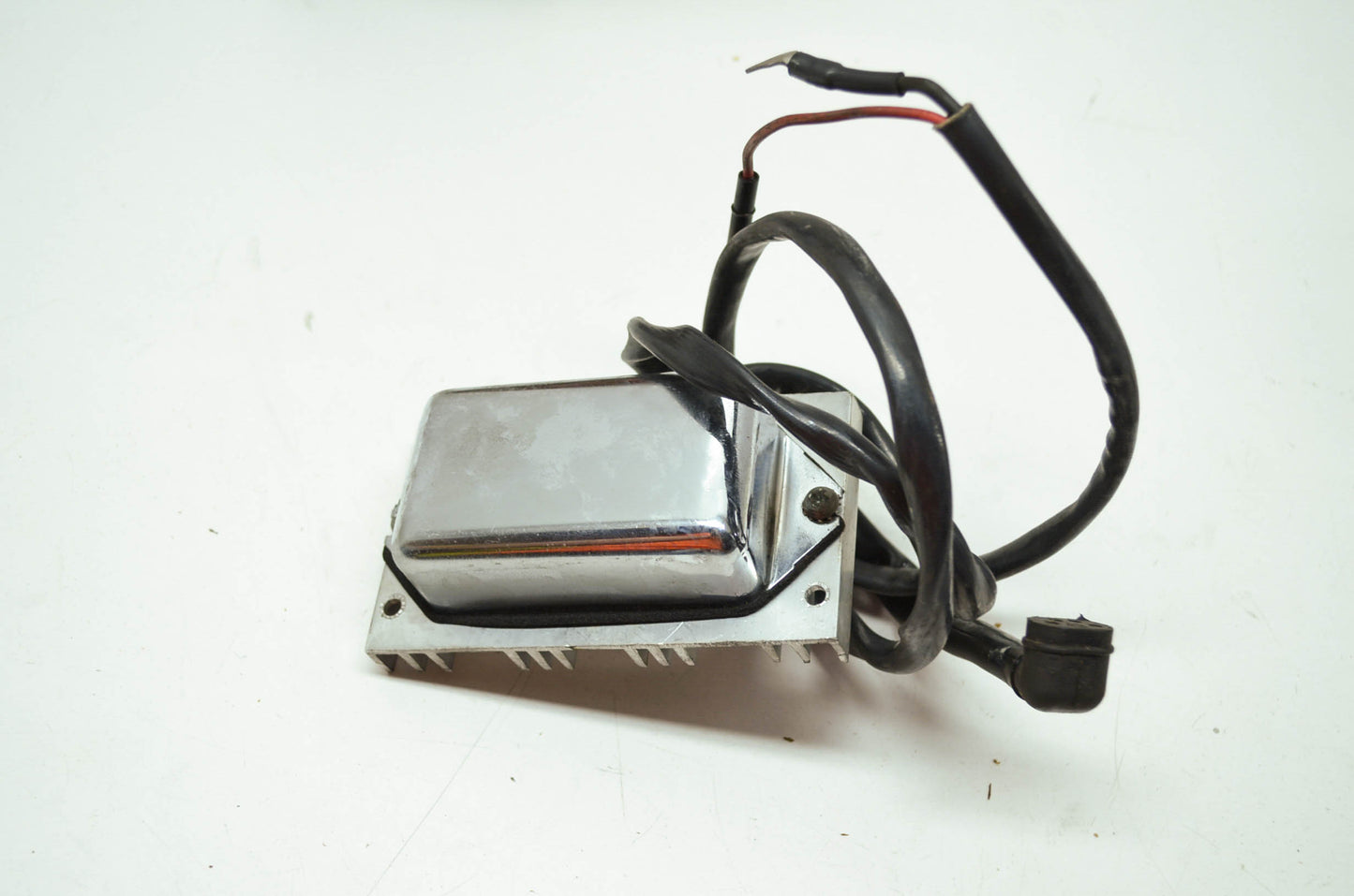 Voltage Regulator NOS