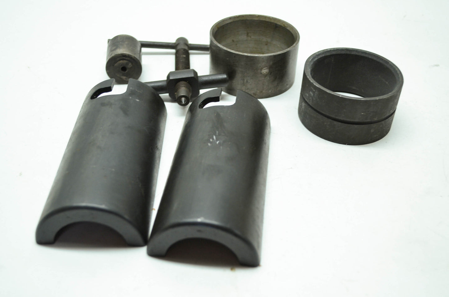 AMF Sprocket Shaft Bearing Puller Tool
