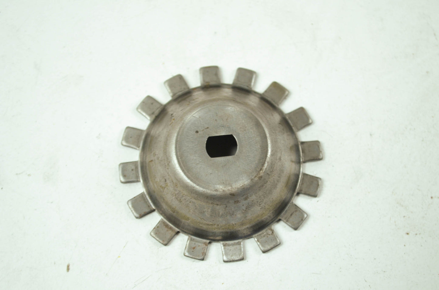 OEM Harley-Davidson 37228-75 Clutch Oil Slinger NOS