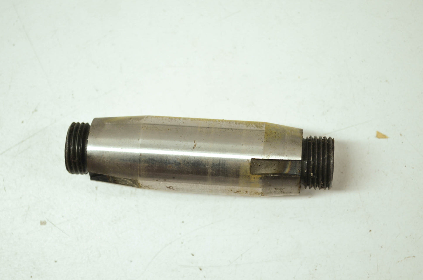 OEM Harley-Davidson 24000-29 Sprocket Shaft NOS
