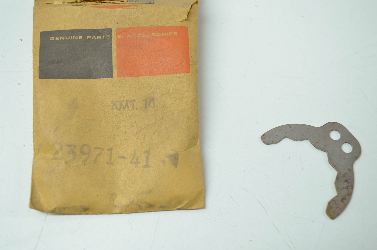 OEM Harley-Davidson 23971-41 Lock Plate NOS