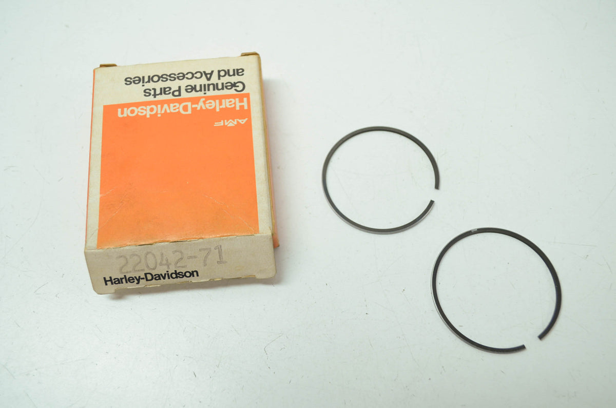 OEM Harley-Davidson 22042-71 Piston Rings NOS