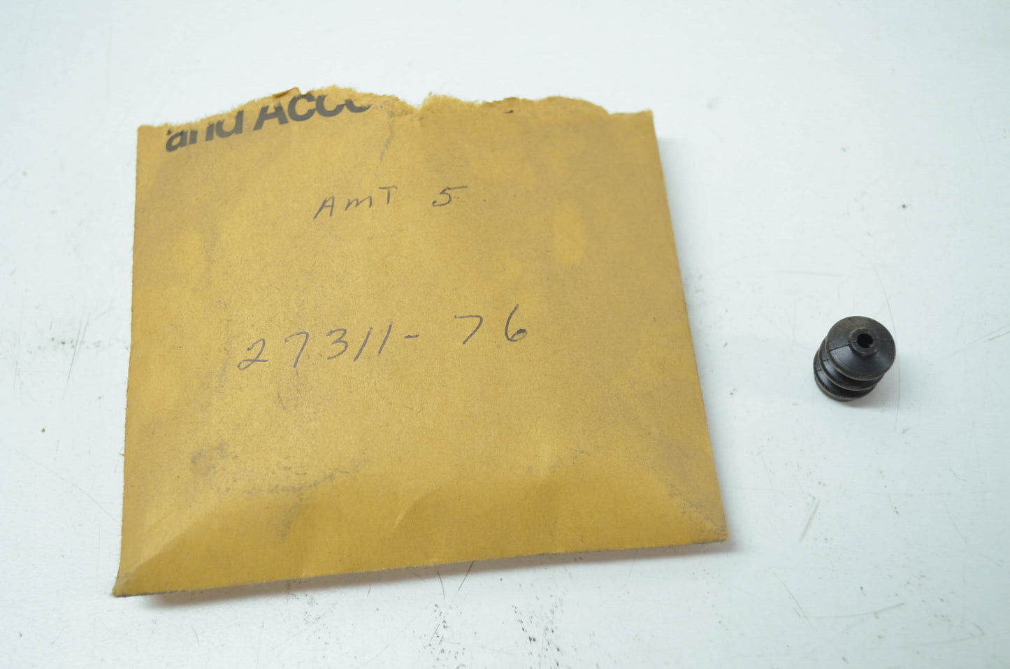 OEM Harley-Davidson 27311-76 Carburetor Boot NOS
