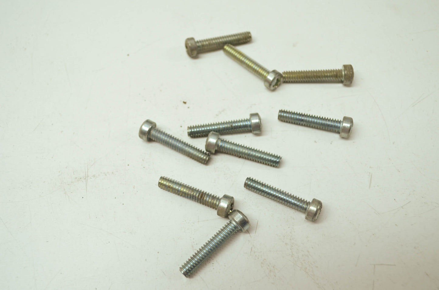 OEM Harley-Davidson 1301 Screw Qty 10 NOS