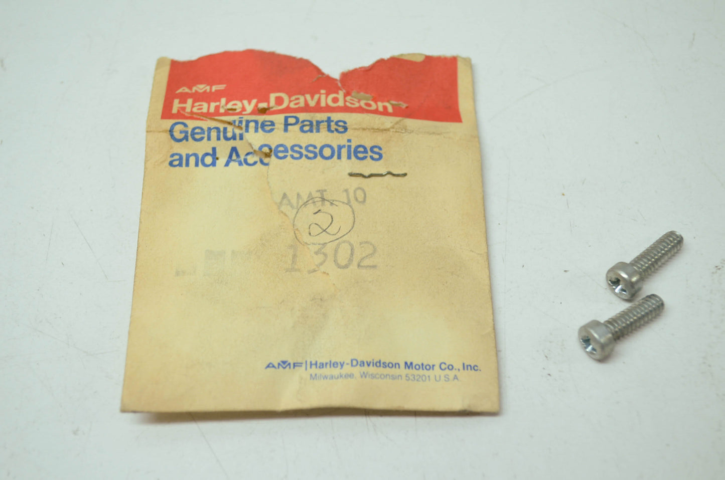 OEM Harley-Davidson 1302 Hex Socket Head Cap Screw Qty 2 NOS