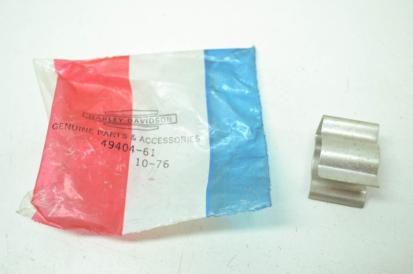 OEM Harley-Davidson 49404-61 Stand Clip NOS